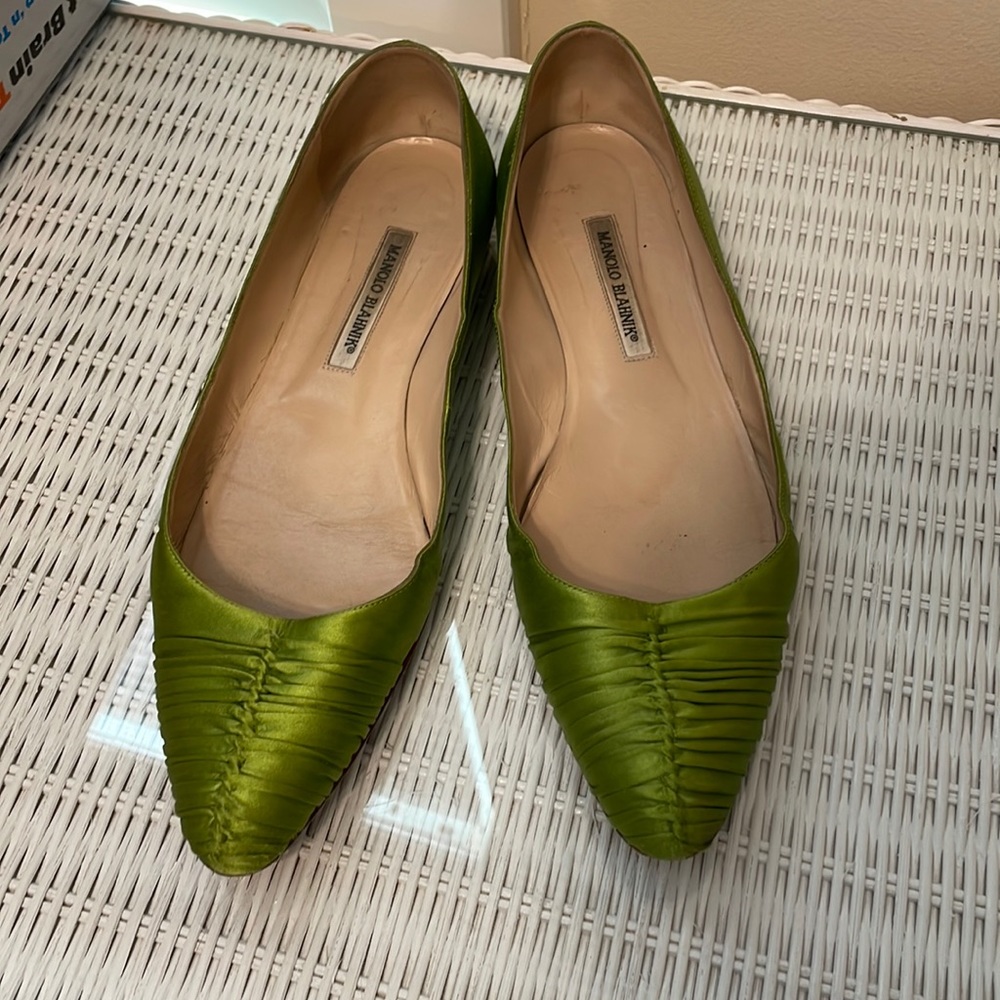 Manolo Blahnik Lime Green Silk ballet flats size 40.5
